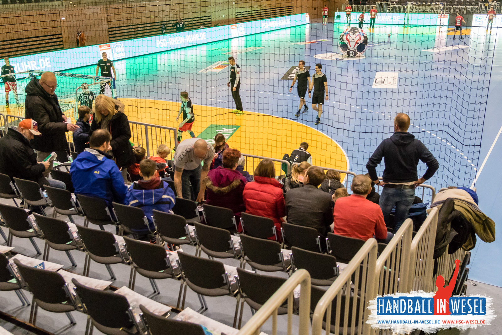 HC Rhein Vikings - TuSEM Essen 32:29 (17:14) / 2.Liga / DKB Hand